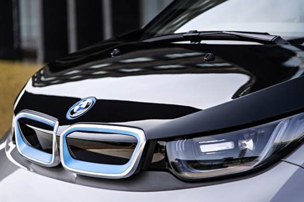 Всички познати и бъдещи модели на BMW, ще имат и хибридна, или електрическа версия.