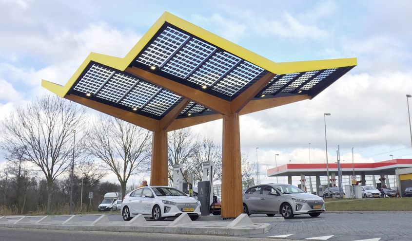 fastned_ultra_fast_charging_station