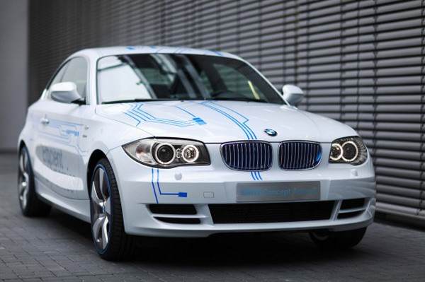 BMW развива сериозно електромобилите си, сега вече с нов партньор