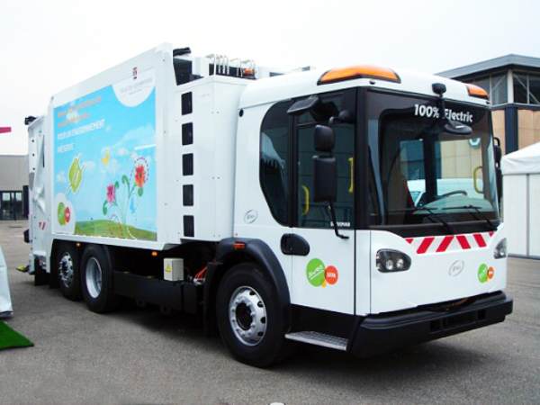 Новите електрически камиони за боклук във Франция