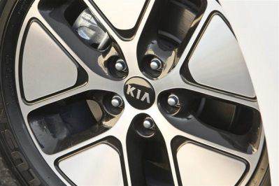 kia-optima-wheel