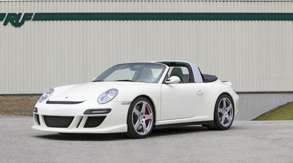 Електрическият Porsche eRuf Roadster се продава за 325 хиляди евро