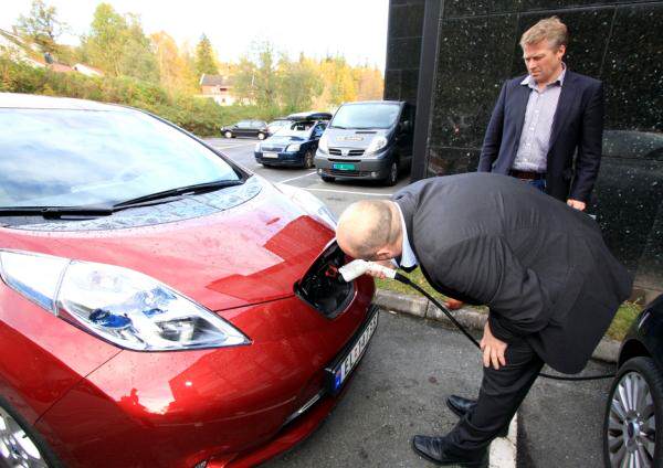 Натоварена есен ще имат май в Nissan Норвегия с доставки на електрическия LEAF