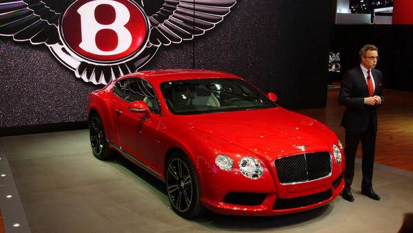 Bentley ще поставя зареждаеми електромотори в комбинация с мощните си двигатели