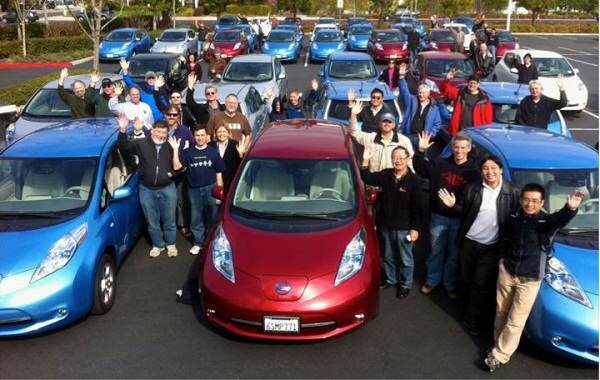Nissan LEAF може да се предлага с лизинг на батерията