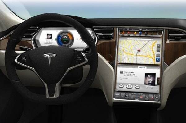 Model S отвътре - високи качество на изработка и ниво на оборудване