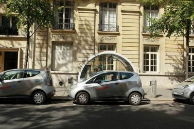 bollor-bluecar-electric-car-used-for-autolib-car-sharing-service-paris
