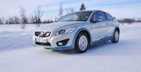 Електрическото Volvo C30 с три климатични системи