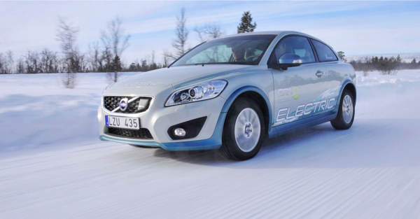 Електрическото Volvo C30 с три климатични системи