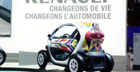 Електрическото Twizy вече може да се резервира за покупка онлайн