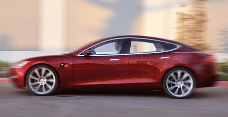 Tesla Model S бета тестове