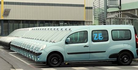 Електрическото Renault Kangoo Z.E. вече се продава във Франция