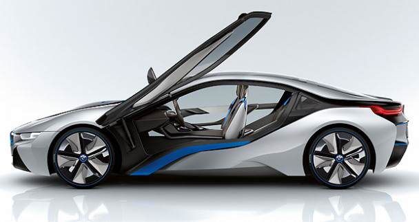 BMW i8 отстрани