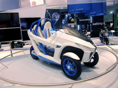 three wheel electric Sym EX3