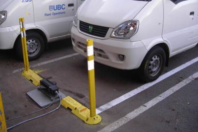 bezzhichno_zarezhdane_elektromobili_magnito_dinamichno