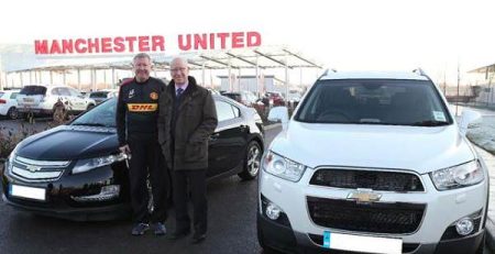 Alex-Ferguson-chevrolet-Volt-manchester-united