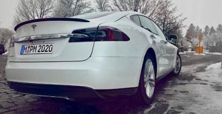 tesla_model_s_get_amped_europe