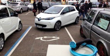 renault-zoe_otzivi_mnenia