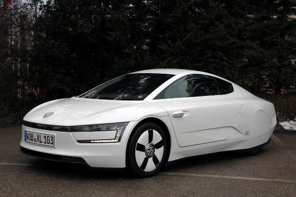 Hibriden Volkswagen XL1 - samo na lizing, moje bi?