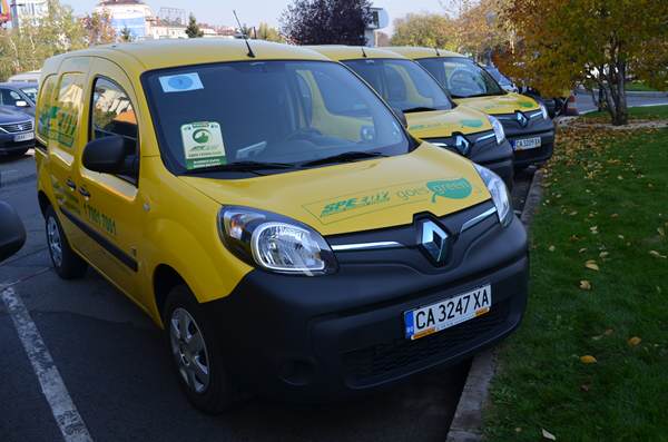 speedy-elektromobili-kangoo-ecars-bg