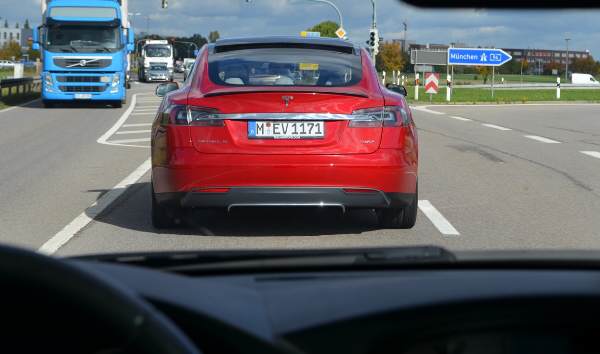 tesla-model-s-munchen-ecars-bg-test-drive