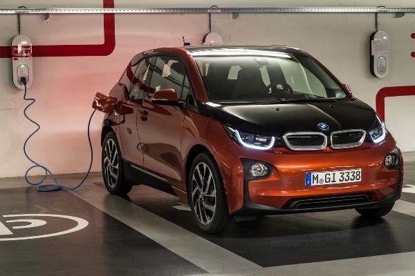 bmw-i3-start-prodazhbi-13-noemvri-2013