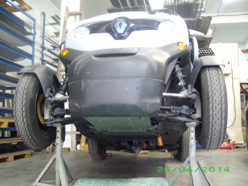 twizy_front_up.jpg