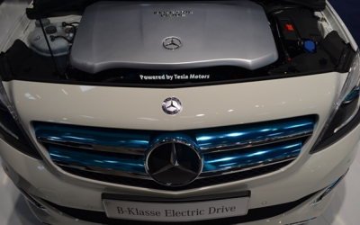 mercedes-benz-b-class-electric-drive-tesla-zadvizhvane