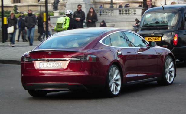 tesla_model_s_london