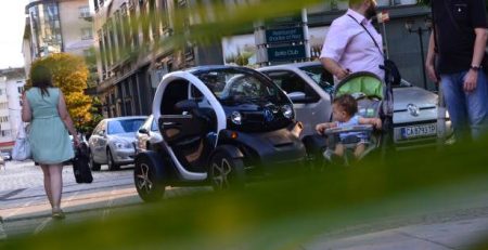 ecars_bg_renault_twizy_naroden_teatur