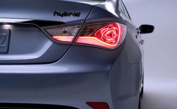 hyundai_sonata_plugin_hybrid_2015