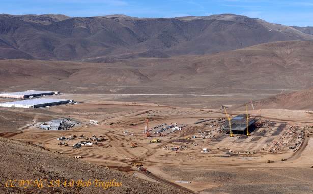 tesla_gigafactory_6-jan_2015