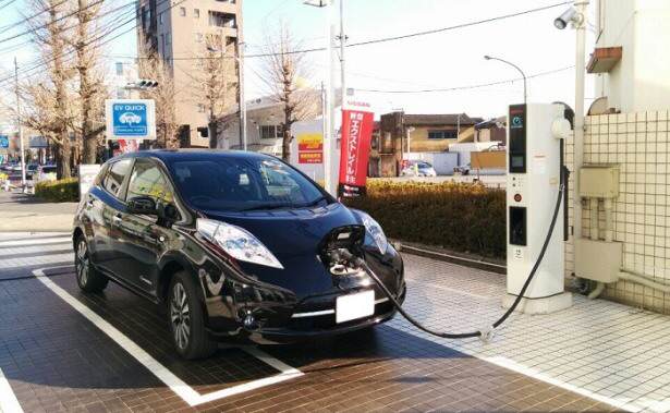 zarezhdane_nissan_leaf