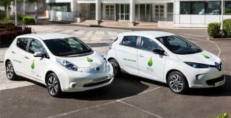 renault-nissan-elektromobili-zariadni-stancii-cop21