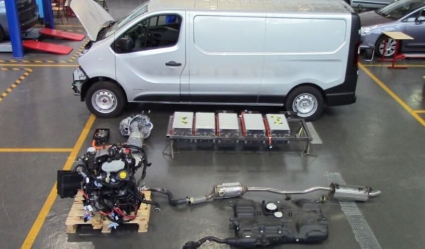 carwatt-konversia-renault-trafic-diesel-van-electric