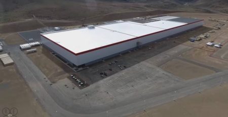 tesla-gigafactory-march-2016