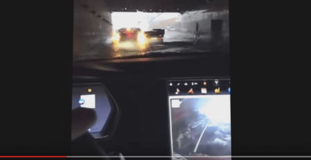 tesla-model-s-navodnen-tunel