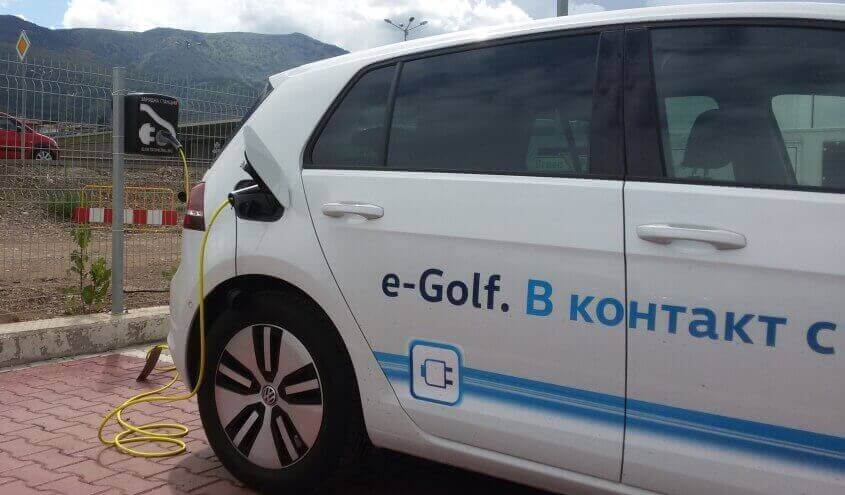 vw-e-golf-ecars-bg-karamel