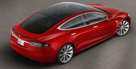 tesla-model-s-stuklen-tavan