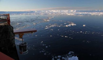 antartica-melting-glacier