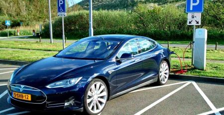 german-minister-buys-tesla