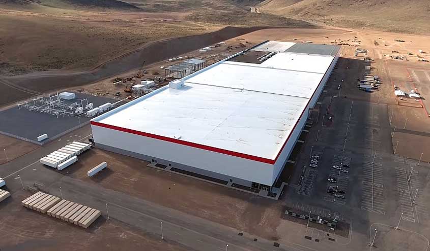 gigafactory-70mw-solar-roof