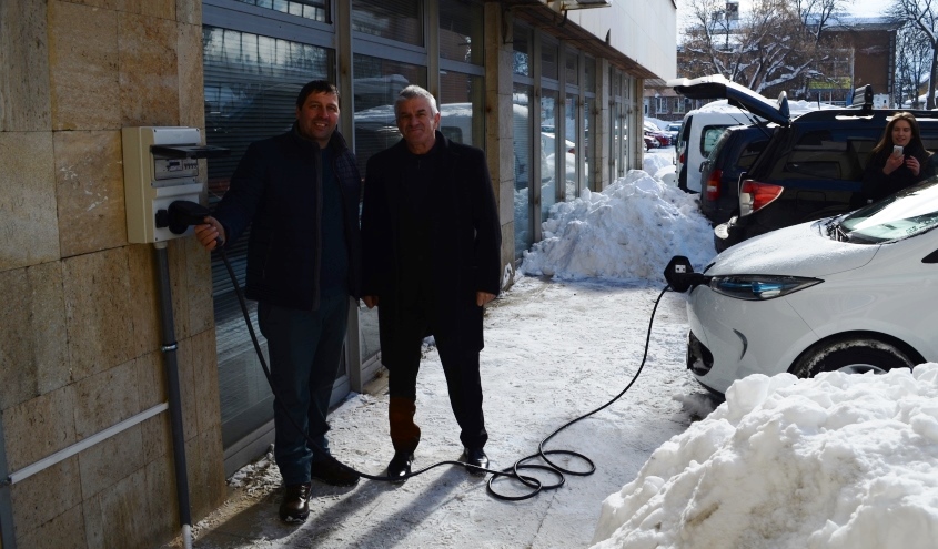 zariadna-stancia-elektromobili-bg-obshtina-samokov