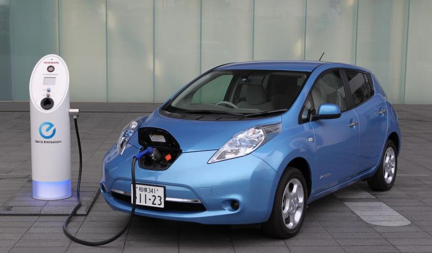 charging_nissan_leaf