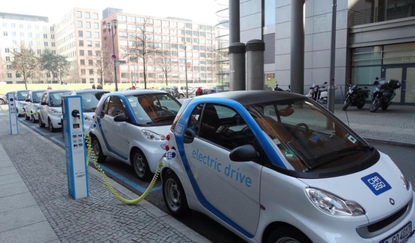 electric_cars_charging