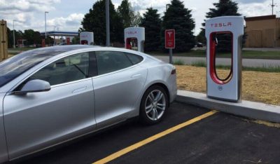 tesla-supercharger-taksi-parkirane-bez-zarazhdane-idle