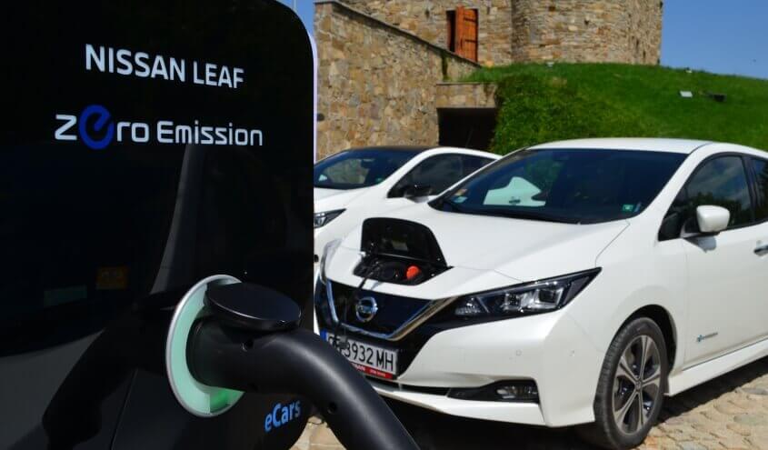 nissan-leaf-zarqdna-stancia-ecars