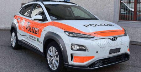 hyundai-kona-policeiski-elektromobil