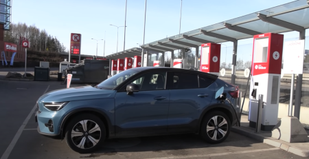 volvo-c40-electric